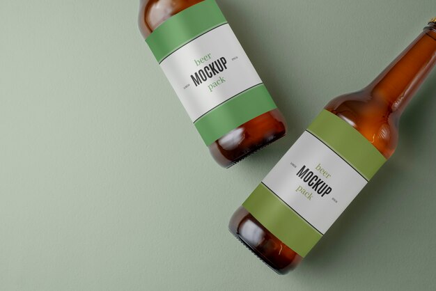 PSD design mockup di bottiglie di birra alcolica