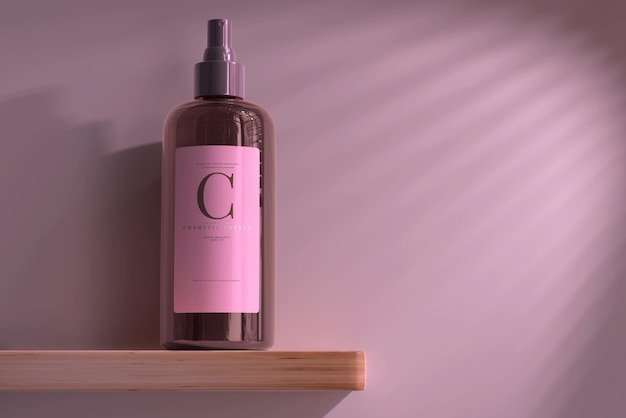 Mockup di flacone spray cosmetico in vetro ambrato