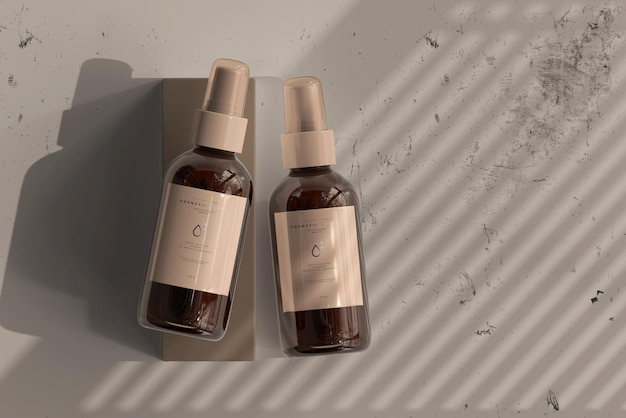 Flacone spray cosmetico in vetro ambrato con scatola mockup