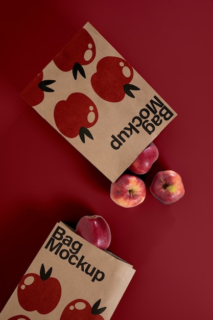 紙袋のモックアップとリンゴ