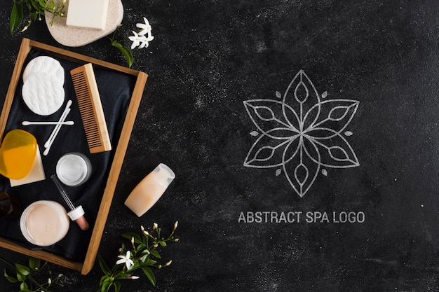 Aranżacja Z Abstrakcyjnym Logo Salonu Spa