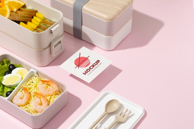 PSD disposizione del bento box con carta mock-up