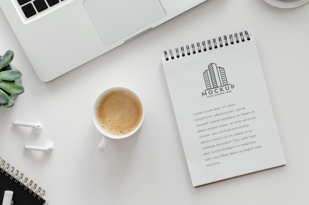 PSD arrangement with mock-up notepad on a desk