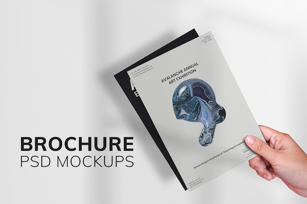 Artistieke promotiebrochure mockup psd met marmeren kunstwerken