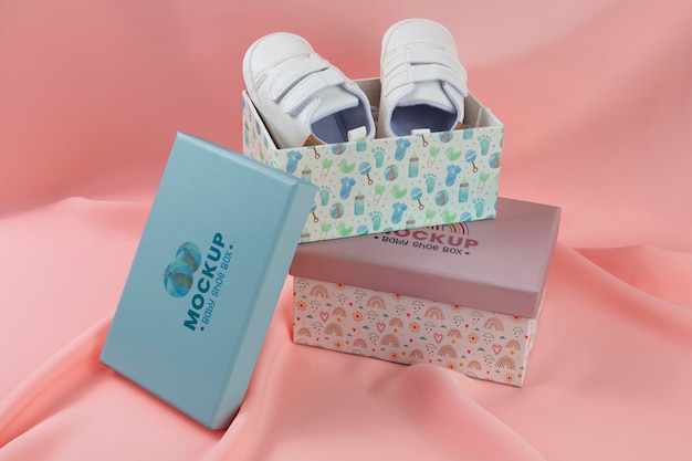 PSD babyschoentjes in doos met roze doek