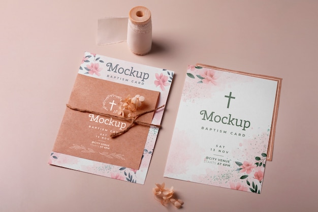 PSD design del mockup della carta di battesimo