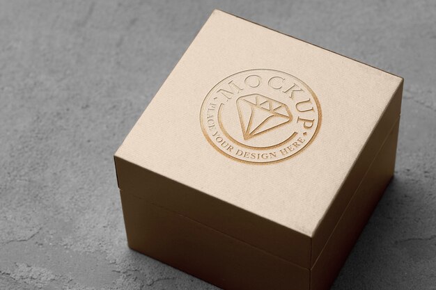 PSD beautiful jewelry box mockup