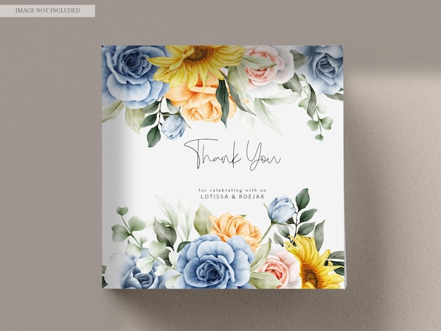 PSD beautiful wedding invitation template with spring flower