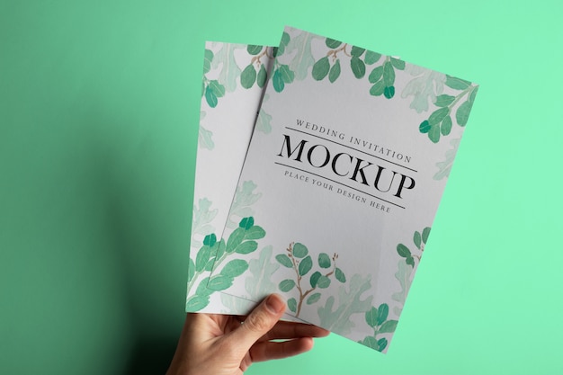 PSD modello di mock-up per cartoline di carta grande