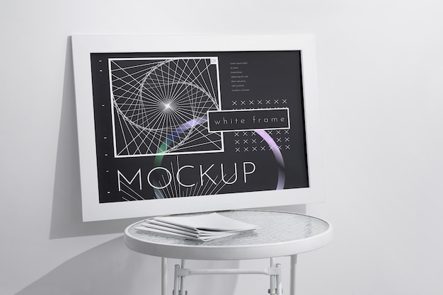 Design mockup con cornice grande e bianca