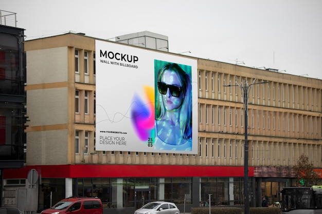 Billboard reklamowy na makiecie ściennej