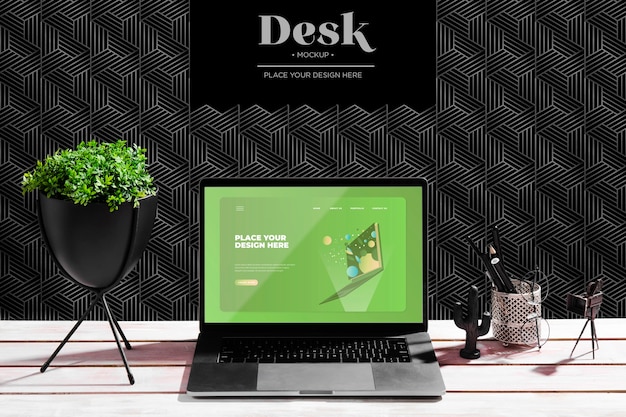 PSD biurko z rośliną i laptopem