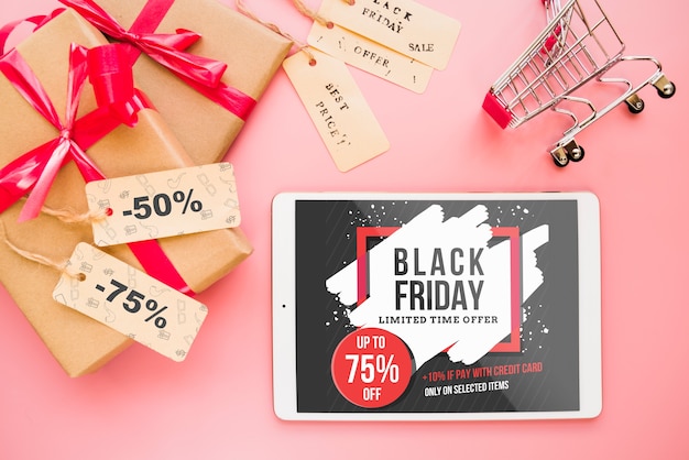 Mockup di Black Friday con tablet