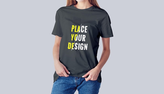 Black view vrouwelijke t-shirt mockup