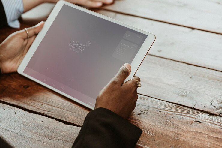 PSD black woman with a digital tablet mockup