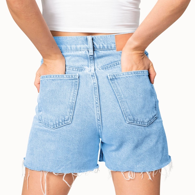 ブルーデニムショートパンツ (PSD) マックアップ ハンドインポケット ウーマンズ アパレル バックビュー