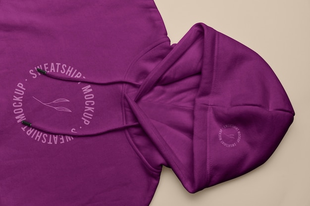 PSD bovenaanzicht op sweatshirts mockup