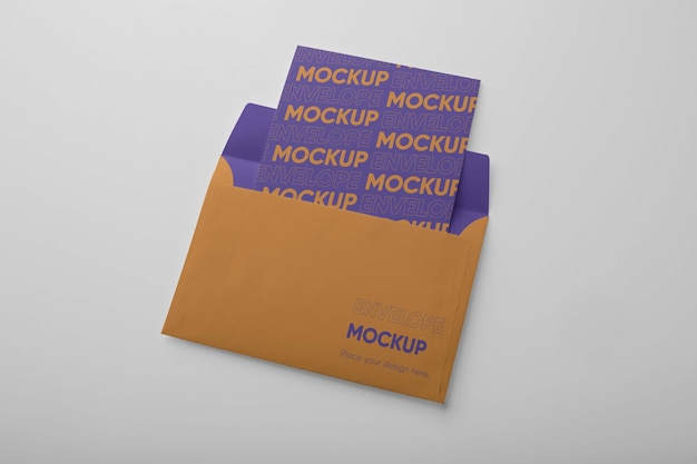 Bovenaanzicht over mockup-ontwerp van envelop