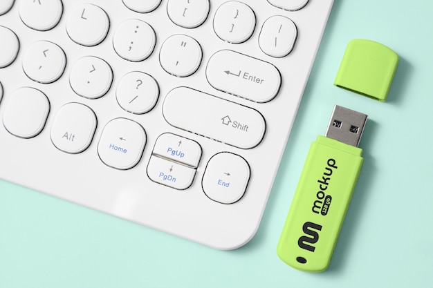 PSD bovenaanzicht over usb mockup-ontwerp