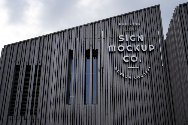 Mockup del logo del marchio sull'edificio