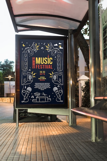 PSD bus stop cartellone mockup