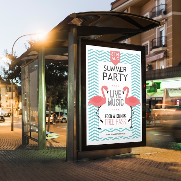 PSD bus stop cartellone mockup