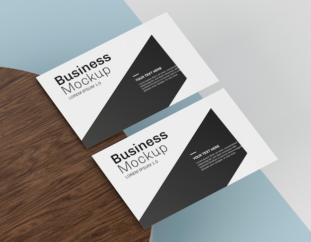 Business card mock-up on table