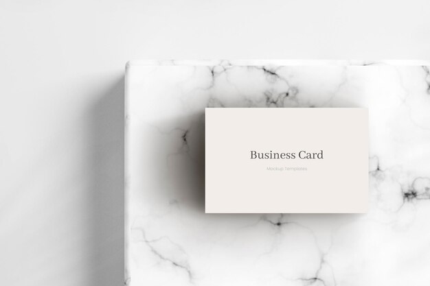 ビジネスカードモックアップテンプレートデザイン on Marble Background PSD