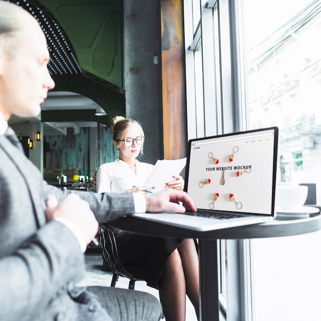 Business people with laptop