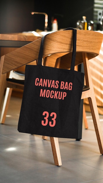 Borsa di tela su sedia mockup