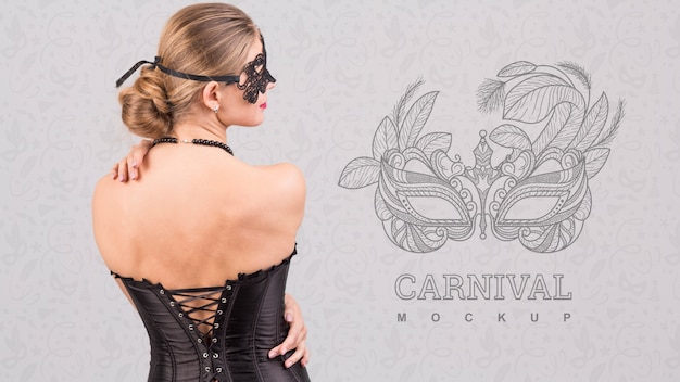 Mockup di carnevale con l'immagine della donna