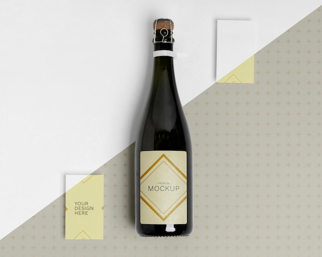 PSD mock-up di bottiglia di champagne felice anno nuovo