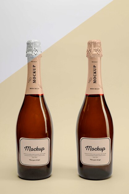 Bottiglie di champagne con mock-up