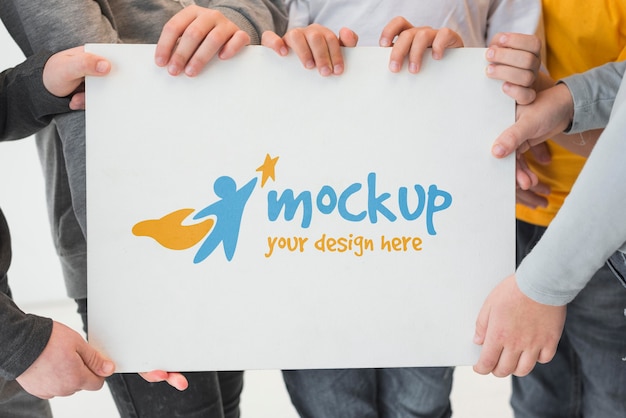 Mock-up di concetto di comunità di bambini