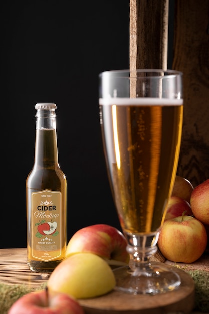 Ciderflesmodel met fruit