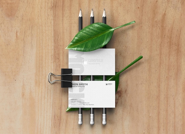 Clean business card mockup voor milieuvriendelijke merkidentiteit