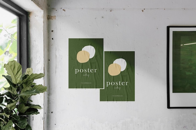 PSD Чистый минимальный макет плаката на стене с каркасом и растительным фоном