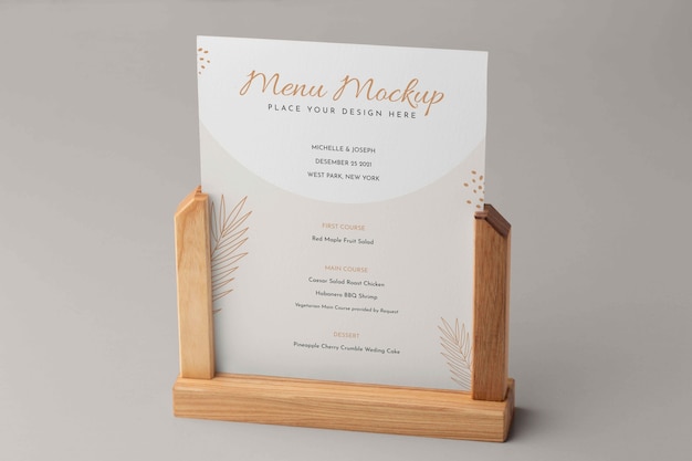 Close-up op menumodel in houten houder
