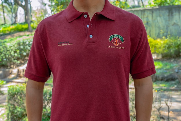 PSD close-up van de branding van het mockup voor poloshirts