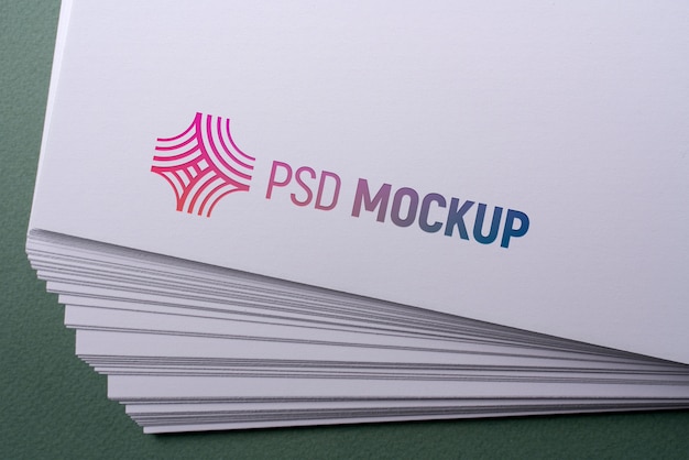 PSD close-up van logo-effecten op papier