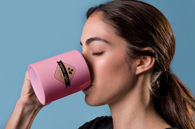 PSD close-up woman drinking coffee