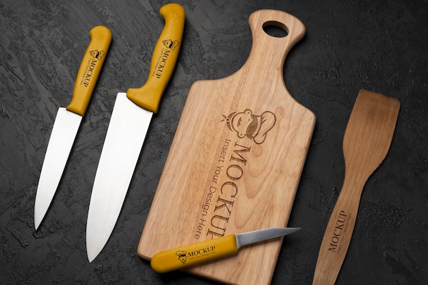 PSD close up on wooden cutting board mockup