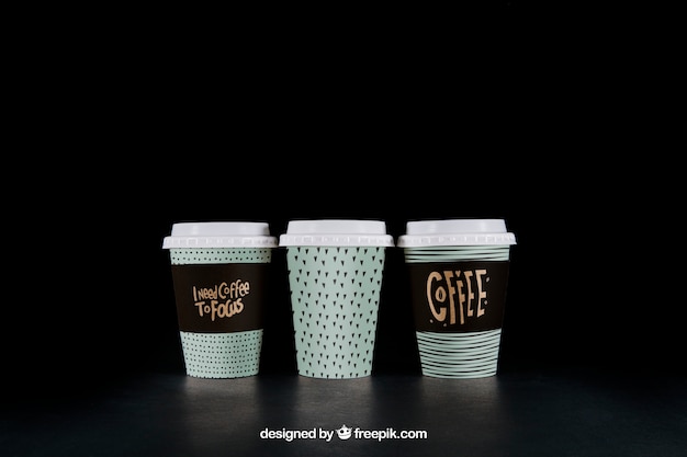 Mockup di caffè di tre tazze