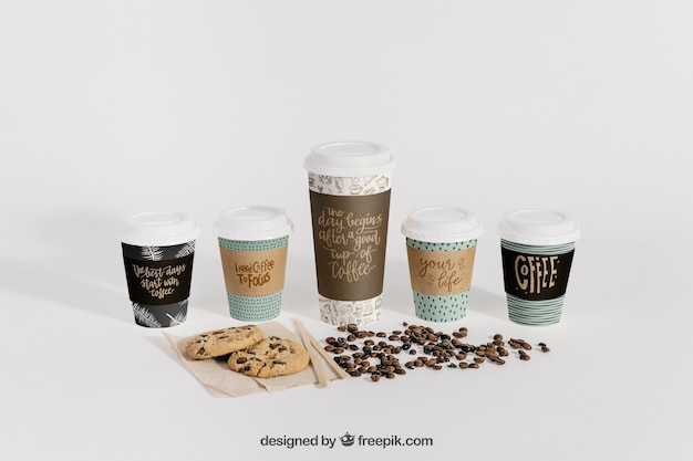 PSD mockup di caffè con cinque tazze