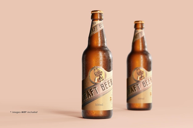 冷たいビール瓶のモックアップ
