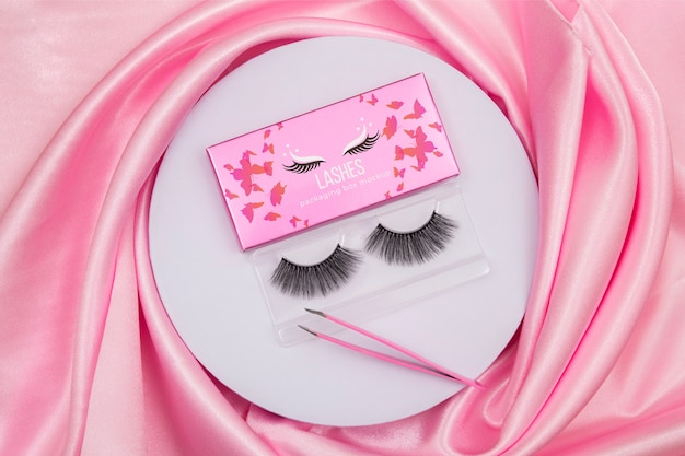 PSD colorful false eyelashes packaging mock-up design