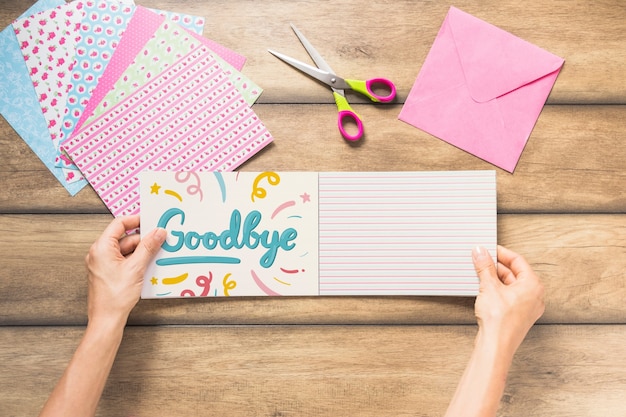 PSD creatieve diy mockup met handen