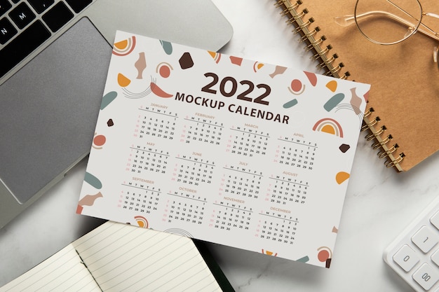 PSD design creativo del mockup del calendario