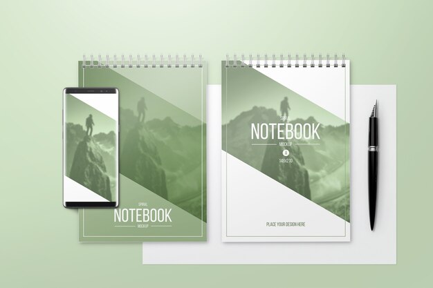 Mockup di notebook creativo