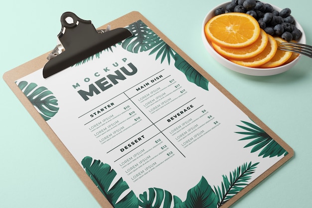 PSD menu estivo creativo con ingredienti